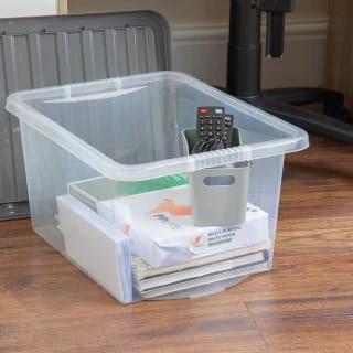 B&M Clear Storage Box With Lid 30L - Grey 5 B&M Clear Storage Box With Lid 30L - Grey - Image 3