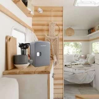 Blaupunkt 4L Mini Fridge 6 Blaupunkt 4L Mini Fridge - Image 4