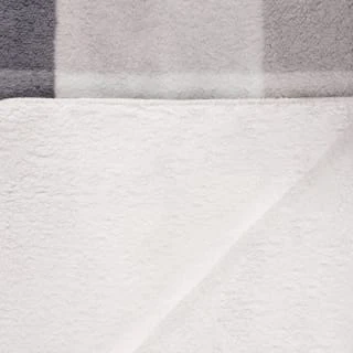 B&M Highland Mono Check Sherpa Doublesided Throw 6 B&M Highland Mono Check Sherpa Doublesided Throw - Image 4