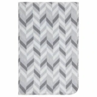 Simply Grey & Geo Print Polar Fleece Throw 2pk 5 Simply Grey & Geo Print Polar Fleece Throw 2pk - Image 3