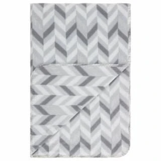 Simply Grey & Geo Print Polar Fleece Throw 2pk 4 Simply Grey & Geo Print Polar Fleece Throw 2pk - Image 2